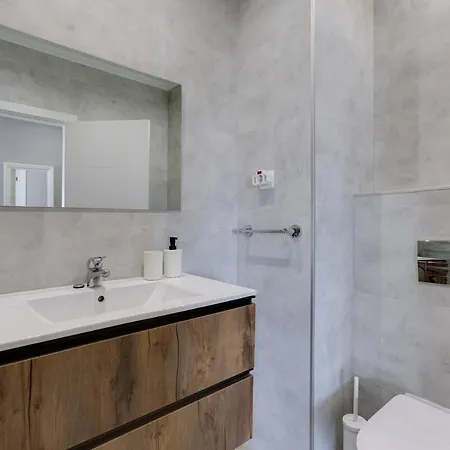 17 - By My Algarve * Portimao